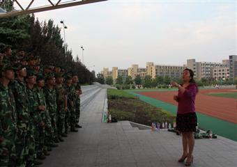 軍歌嘹亮，激情飛揚——礦業(yè)學院軍歌合唱排練火熱進行中