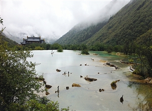 黃龍古寺 何建民攝影作品