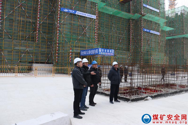 中煤三建建安公司安廈頤景園項目順利通過“宿州市安全標準化示范工地”驗收